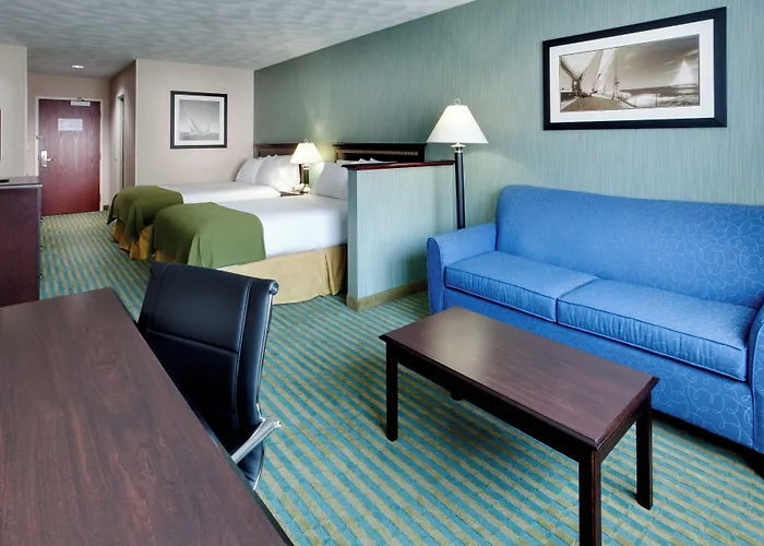 Holiday Inn Express & Suites Smithfield - Providence By Ihg