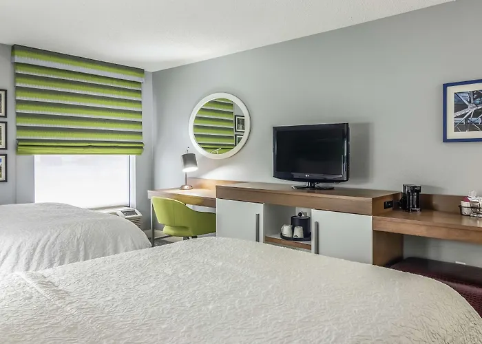 Hampton Inn Youngstown-North