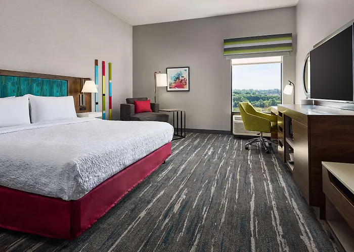 Hampton Inn Massillon