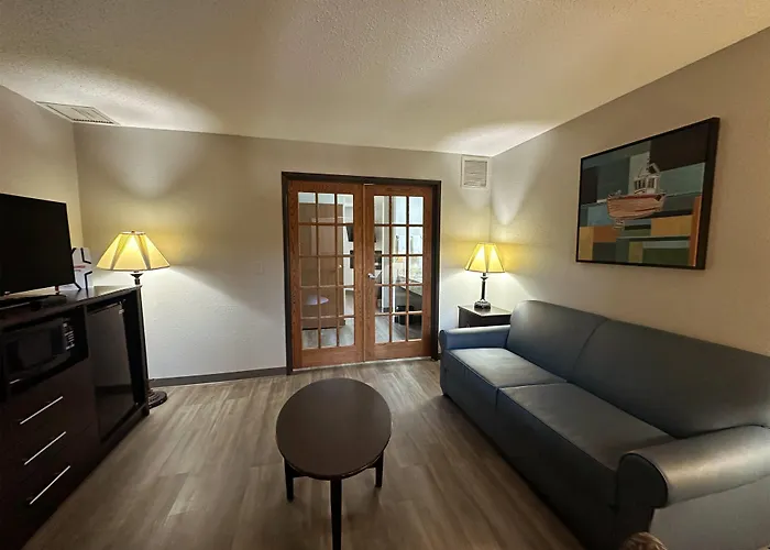 Americinn By Wyndham Menominee