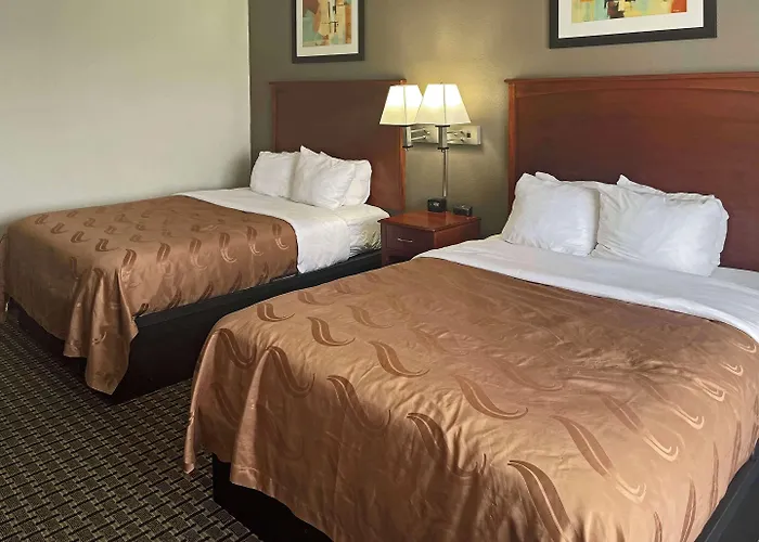 Quality Inn & Suites Cincinnati Sharonville