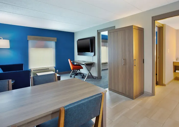 Holiday Inn Express Hotel & Suites Dover By Ihg
