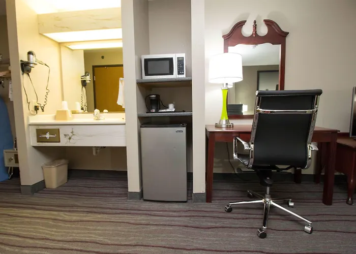 Super 8 By Wyndham Chicago O'Hare Airport