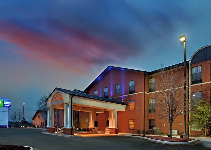 Holiday Inn Express & Suites Batesville By Ihg