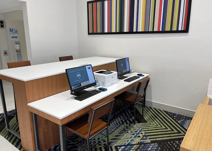 Holiday Inn Express & Suites Sulphur - Lake Charles By Ihg