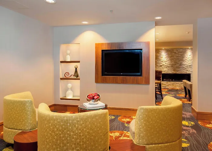 Courtyard By Marriott Ithaca Airport/University