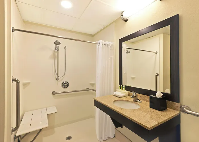 Holiday Inn Express Hotel & Suites Colby By Ihg