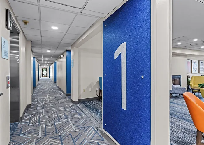 Holiday Inn Express & Suites Carneys Point - Pennsville By Ihg