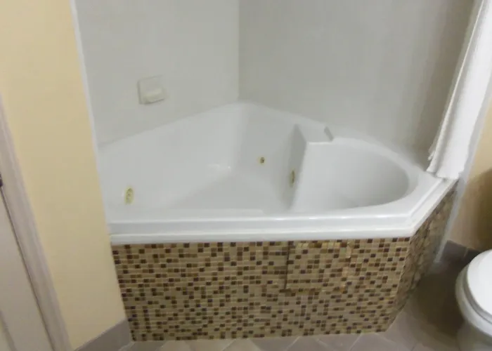 Holiday Inn Express Hotel & Suites Sanford By Ihg