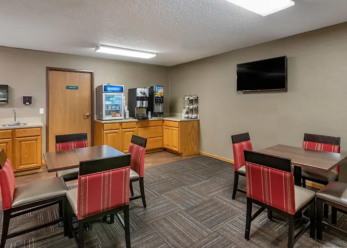 Comfort Inn Dyersville Near The Field Of Dreams