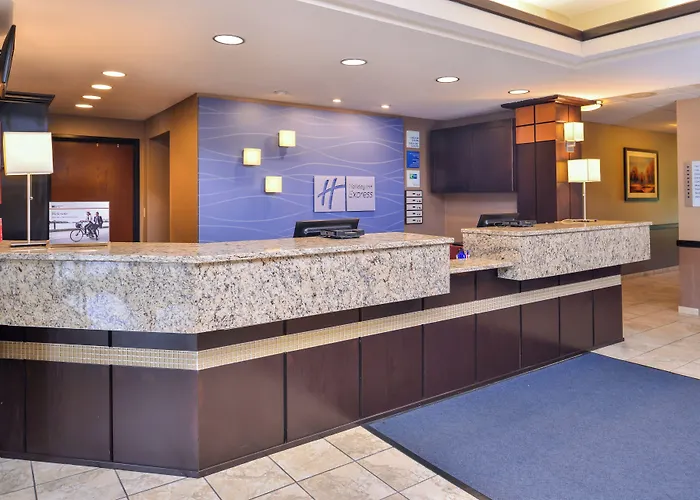 Holiday Inn Express & Suites Topeka West I-70 Wanamaker By Ihg