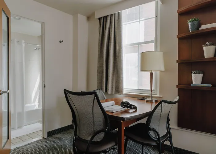 Club Quarters Hotel Rittenhouse Square, Philadelphia