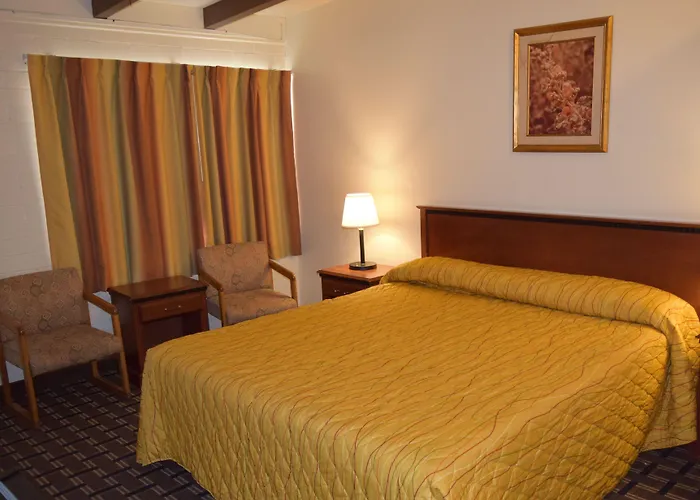 Stanlunds Inn And Suites