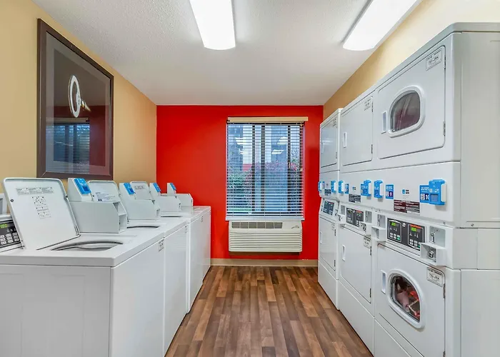 Extended Stay America Suites - Chicago - Lombard - Yorktown Center