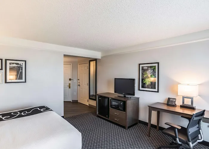 La Quinta By Wyndham Phoenix Chandler