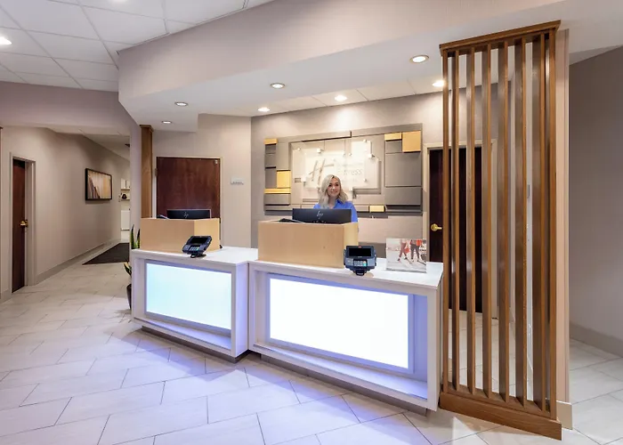 Holiday Inn Express Hotel & Suites Minneapolis-Downtown Convention Center By Ihg