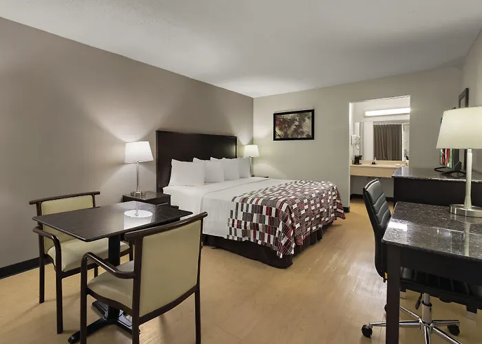 Red Roof Inn & Suites Cave City