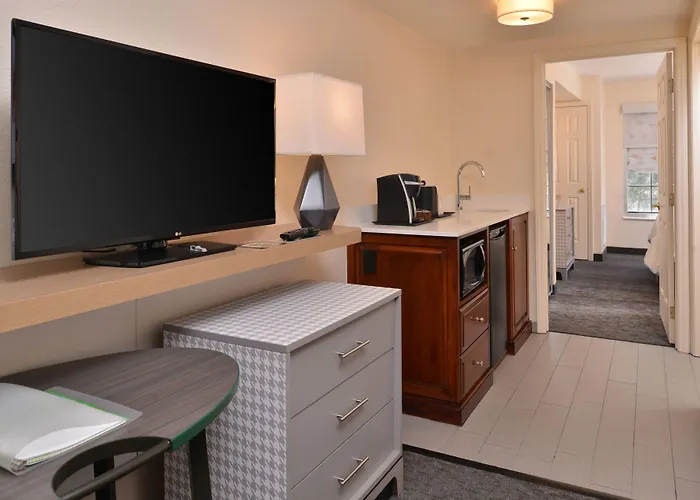 Holiday Inn & Suites Raleigh Cary By Ihg