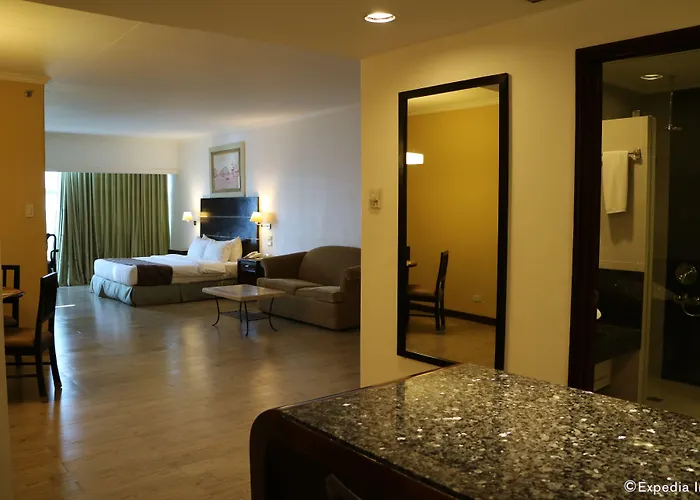 Days Hotel By Wyndham Iloilo