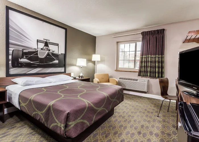 Super 8 By Wyndham Willows
