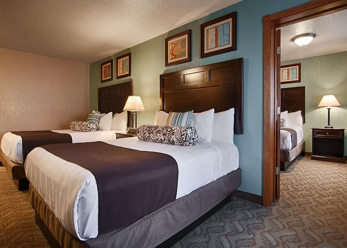 Best Western Plus Bayshore Inn