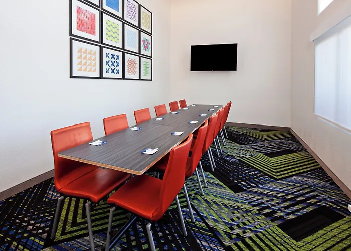 Holiday Inn Express & Suites Rancho Mirage - Palm Spgs Area By Ihg