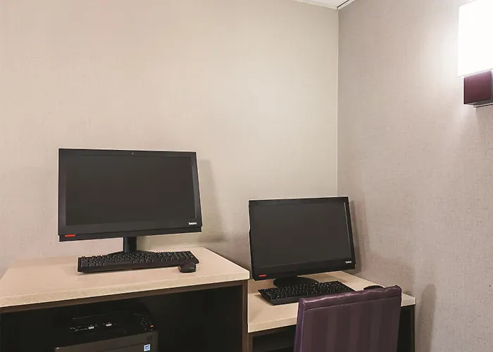 La Quinta By Wyndham Austin Airport