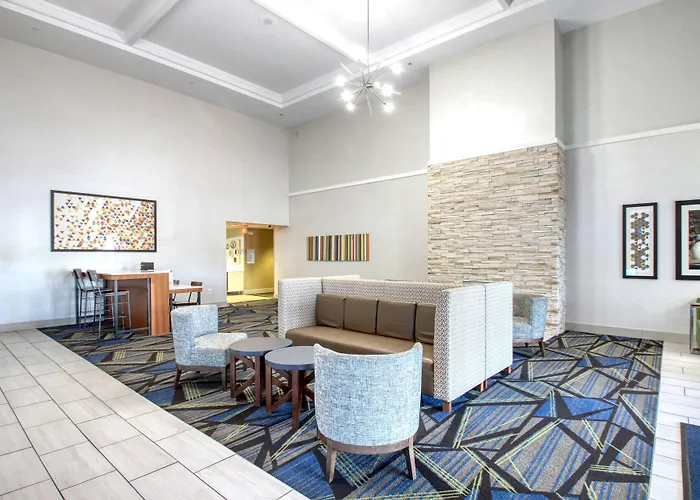 Holiday Inn Express Hotel & Suites Oshkosh - State Route 41 By Ihg