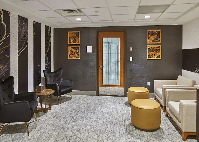 Mystic Lake Casino Hotel