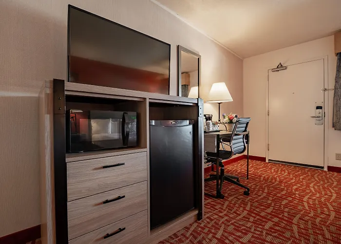 49'Er Inn & Suites