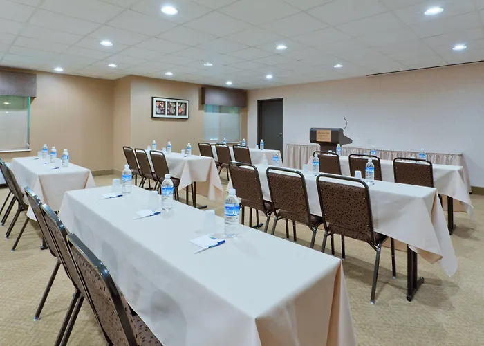 Holiday Inn Express & Suites Ashtabula-Geneva By Ihg