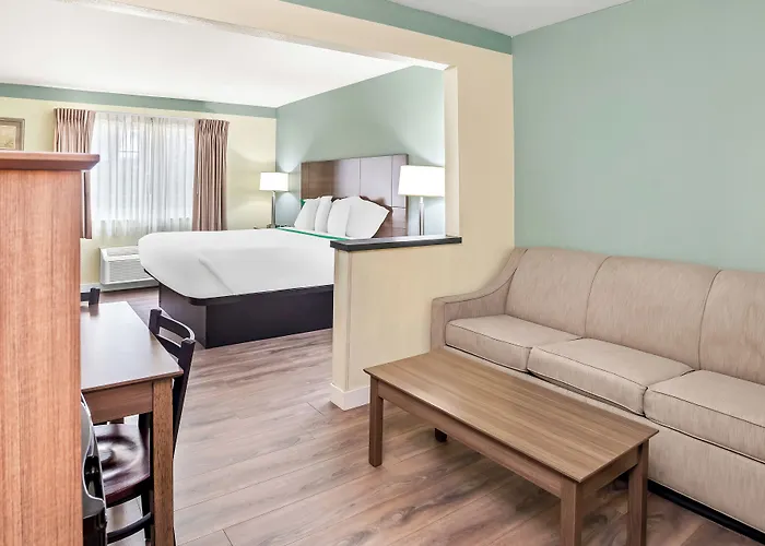 Guesthouse Inn & Suites Kelso/Longview