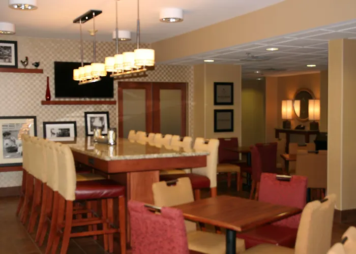 Hampton Inn - Hillsville