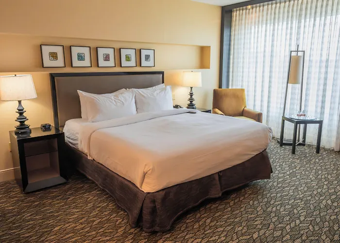 Bally'S Evansville Casino & Hotel