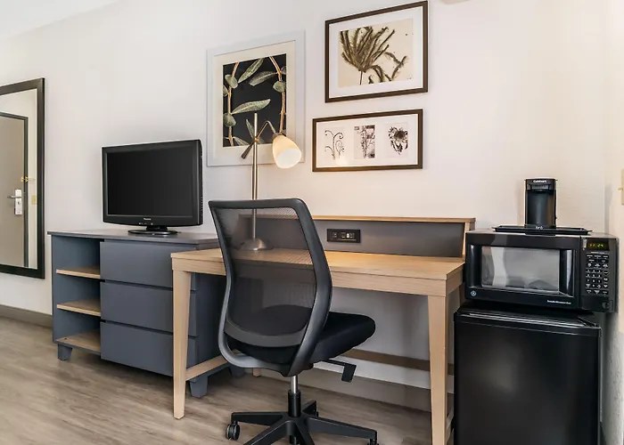 Country Inn & Suites By Radisson, Frederick, Md