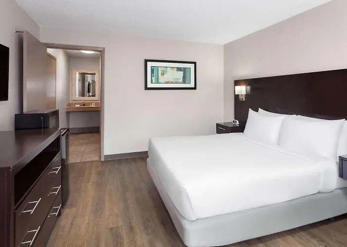 Days Inn By Wyndham Melbourne