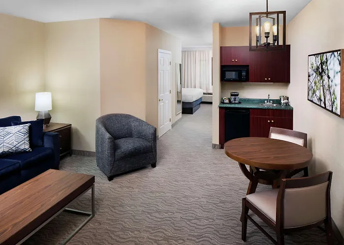 Doubletree By Hilton Nashua