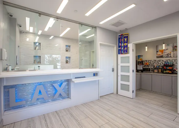 Super 8 By Wyndham Inglewood/Lax/La Airport