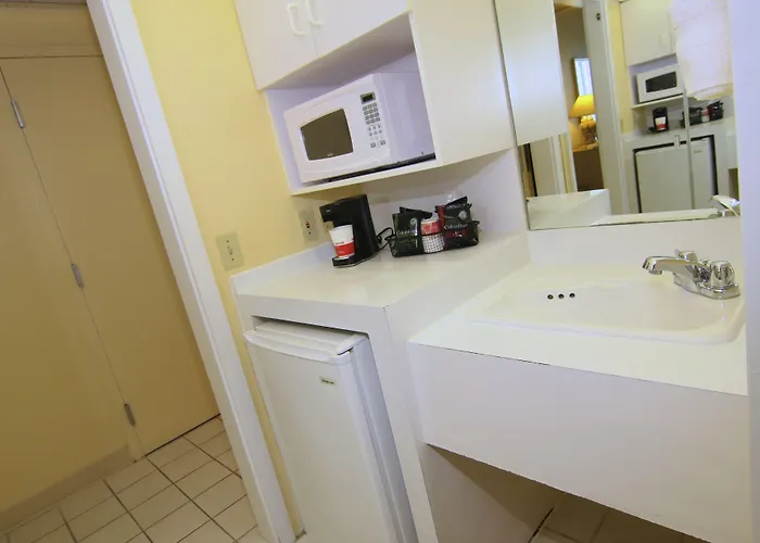 Ramada By Wyndham Kissimmee Gateway