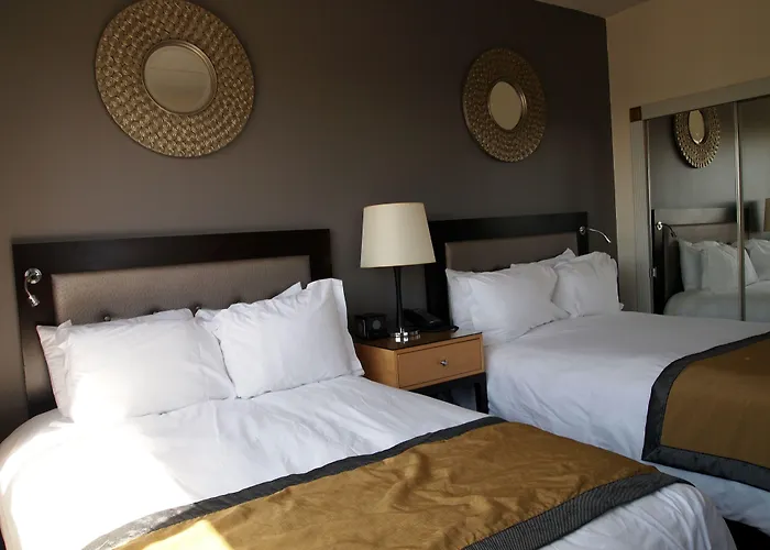 Stamford Suites (Adults Only)