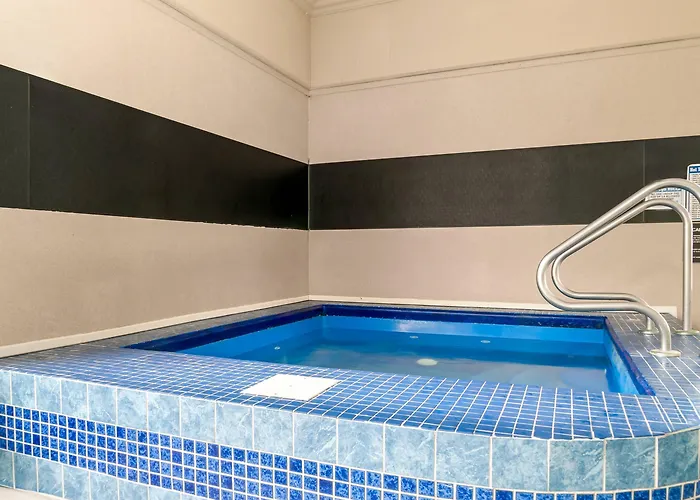 Quality Inn & Suites Monroe