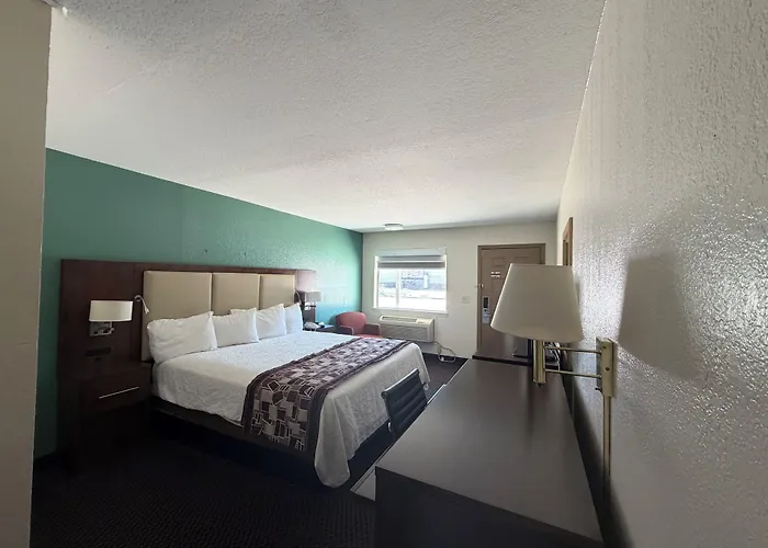 Americas Best Value Inn - Garden City