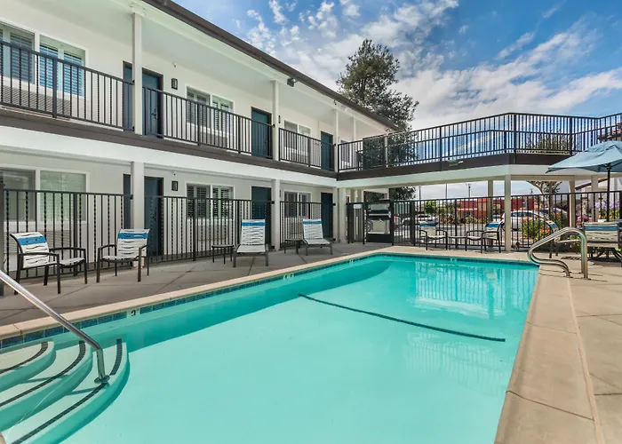 Best Western Rose Garden Inn