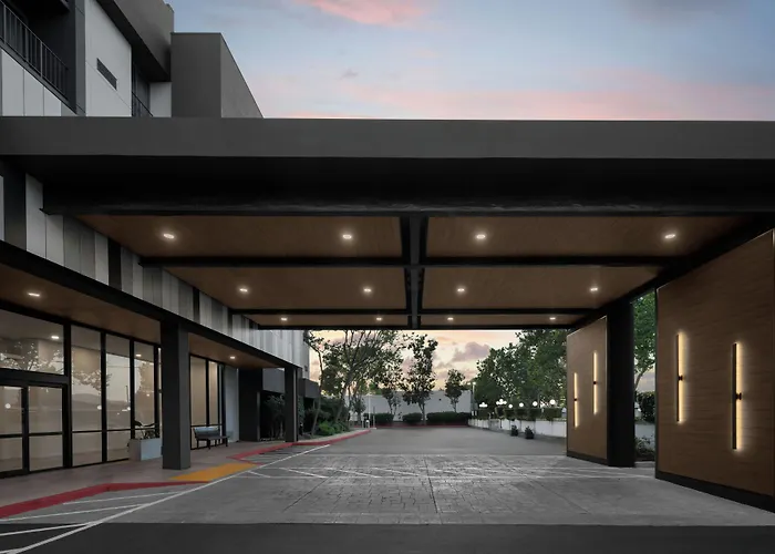 Courtyard By Marriott San Jose Airport