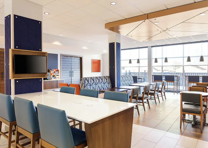 Holiday Inn Express Baltimore At The Stadiums By Ihg