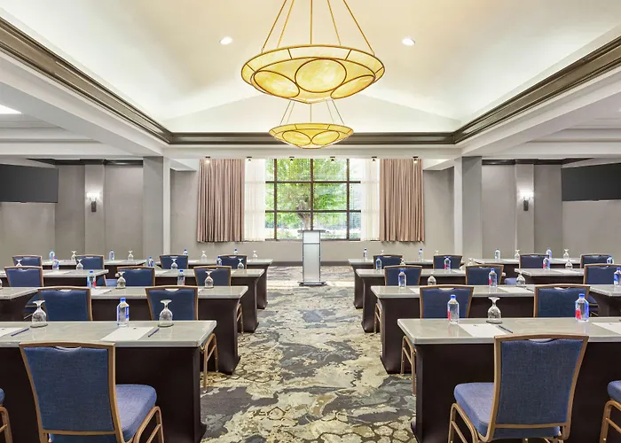 Doubletree By Hilton Jackson