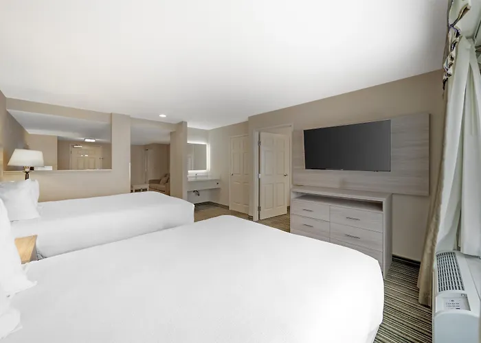 Best Western Plus Twin View Inn & Suites