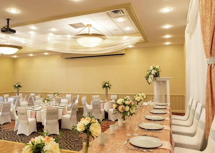 Doubletree By Hilton Hotel Grand Rapids Airport