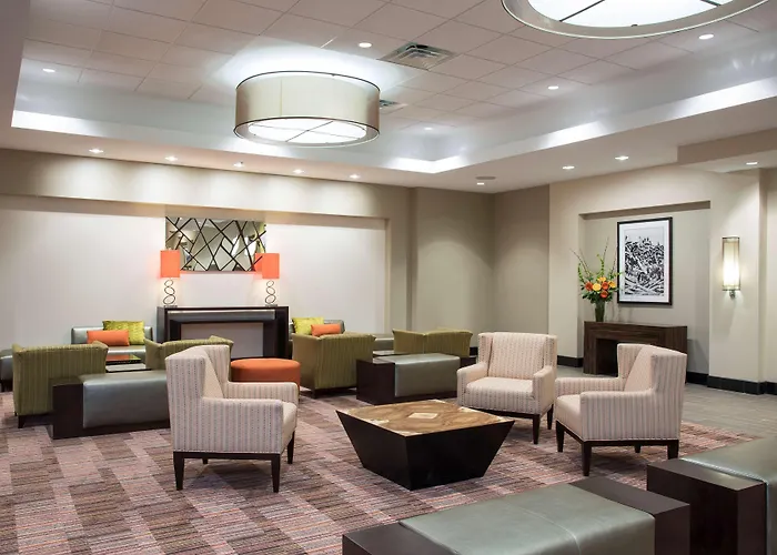 Doubletree By Hilton Hotel Grand Rapids Airport