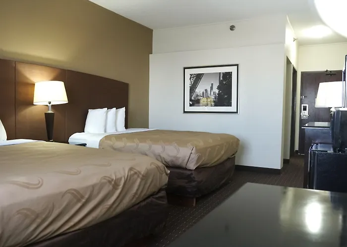 American Inn & Suites